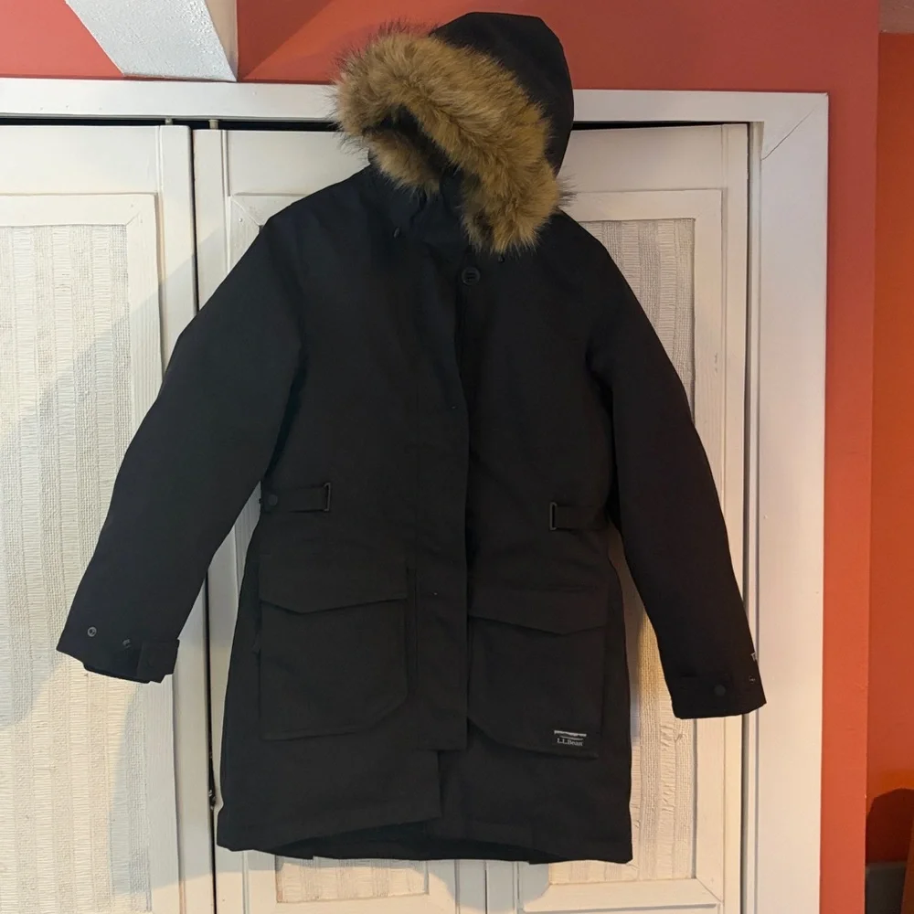 L.L. Bean Women's Maine Mountain Parka size small P like new - Picture 6 of 11